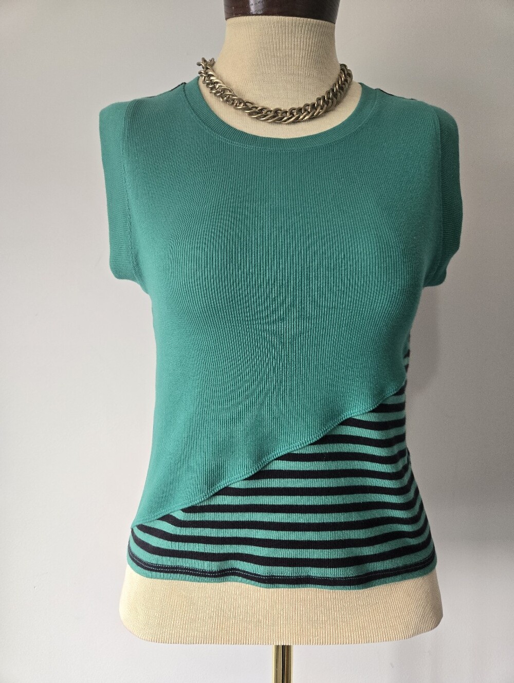 Maeve Green And Navy Layered Sleeveless Ribbed Knit Top/ Vest. Size Small